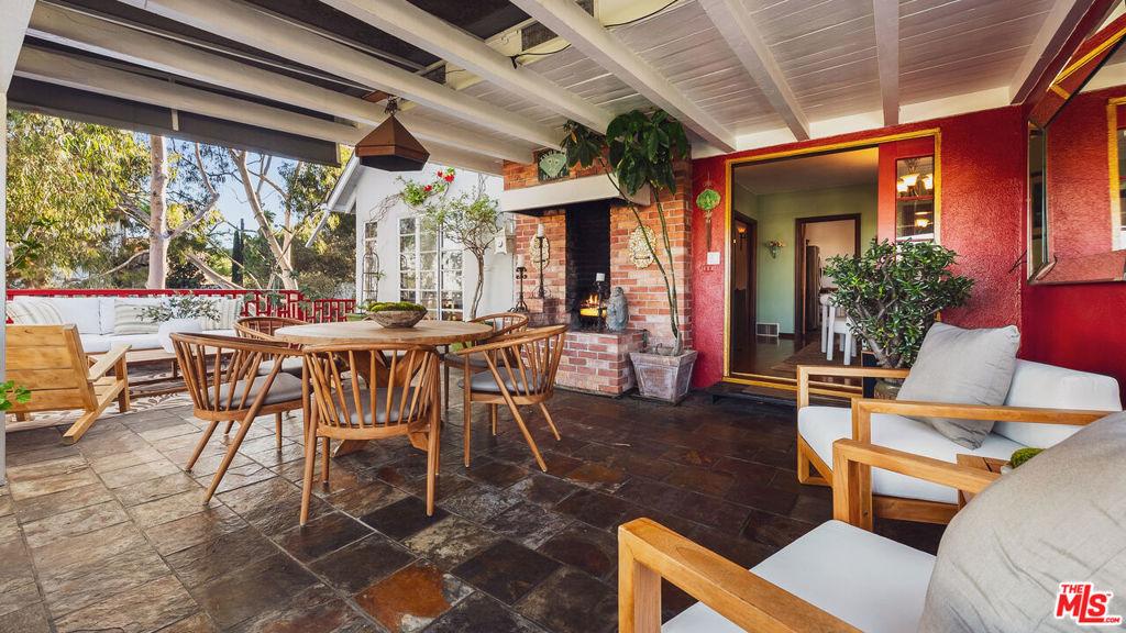 Belden Dr, Los Angeles, CA 90068