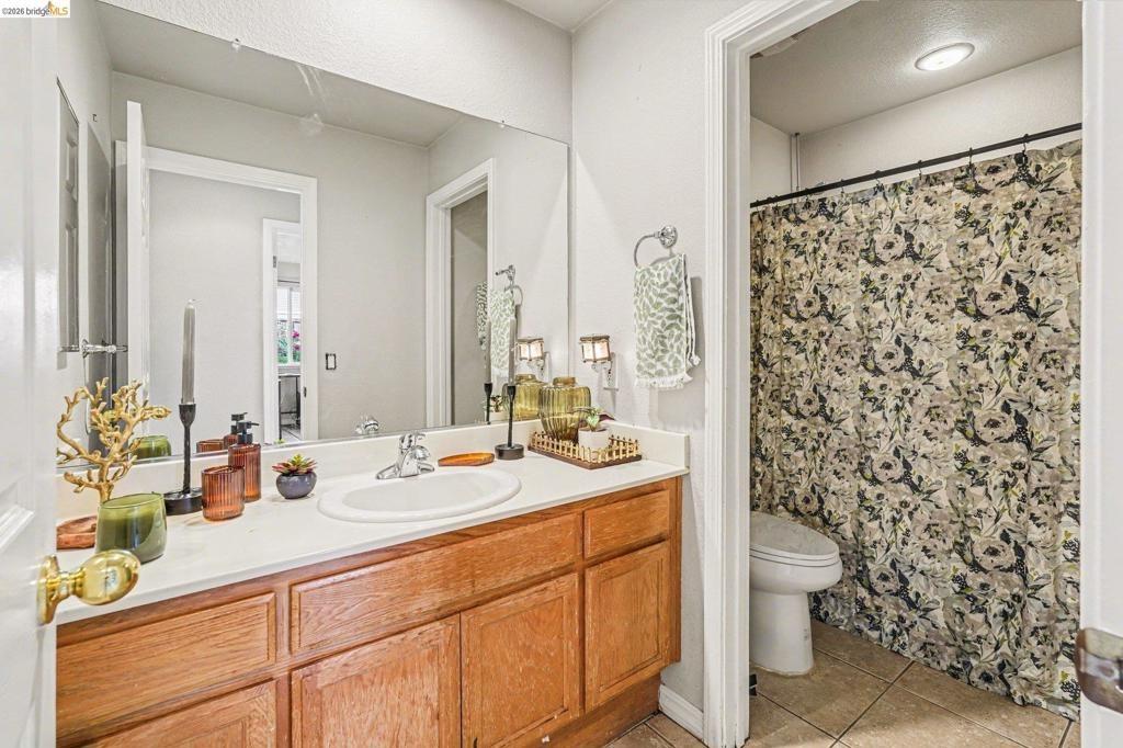 Montara Dr, Antioch, CA 94531