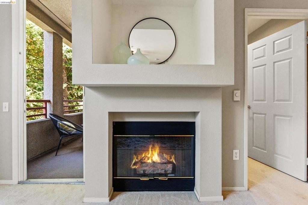 Caldecott Ln, Oakland, CA 94618