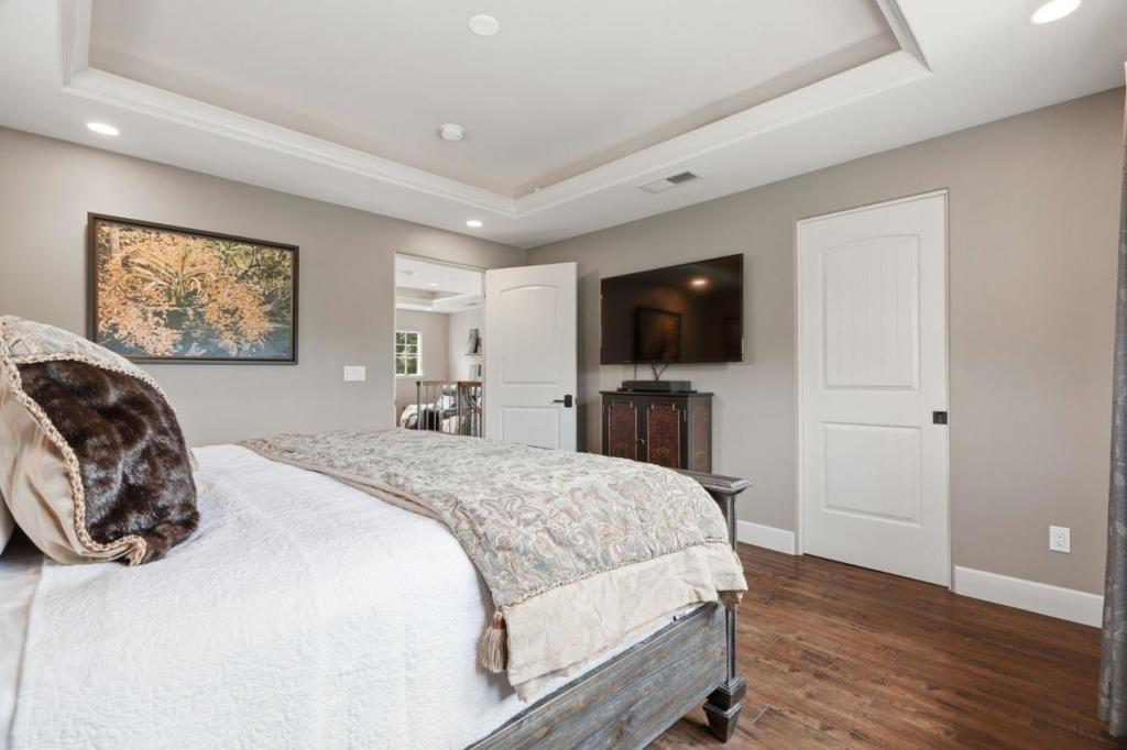 Iris Ct, San Jose, CA 95125