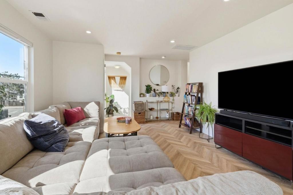 Library Ln, Santa Cruz, CA 95062