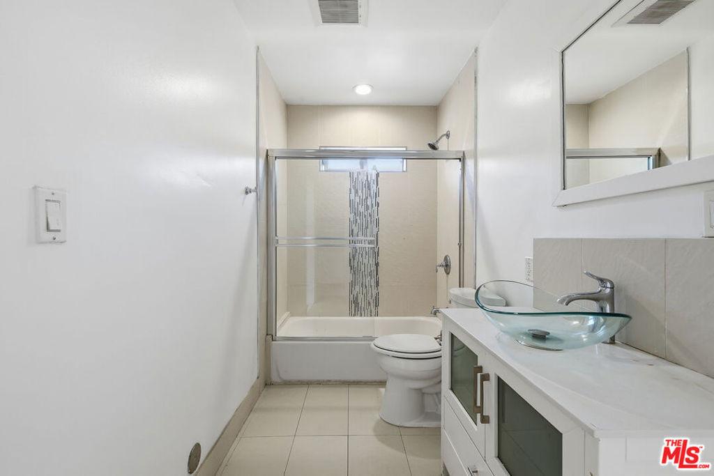 Valleyheart Dr, Sherman Oaks, CA 91403