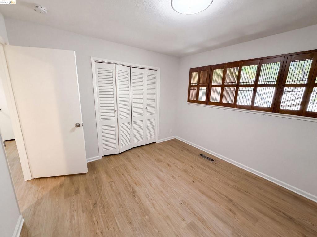 Tahos Rd, Orinda, CA 94563