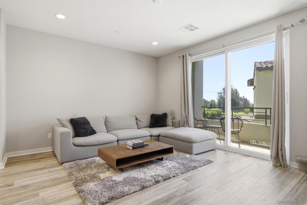 S Escondido Blvd, Escondido, CA 92025