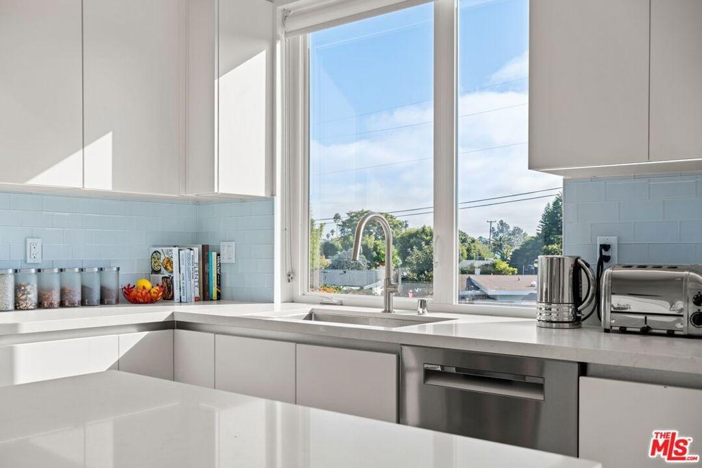 Culver Blvd, Los Angeles, CA 90066