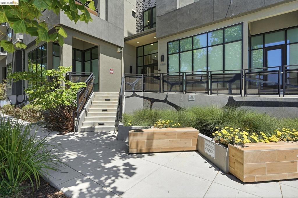 San Pablo Ave, El Cerrito, CA 94530