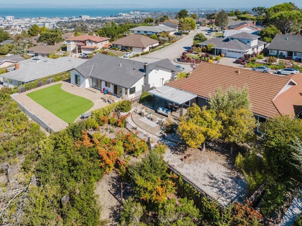 Manzanita Dr, Millbrae, CA 94030