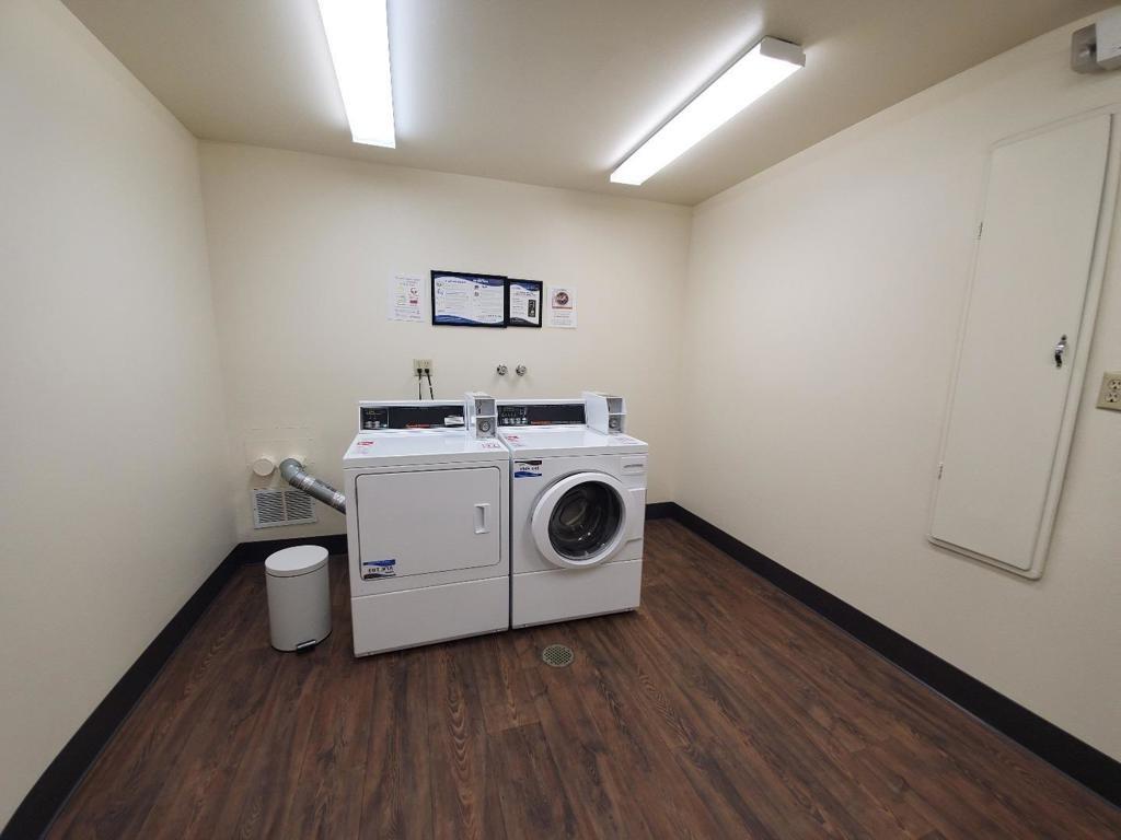 Peninsula Ave, San Mateo, CA 94401