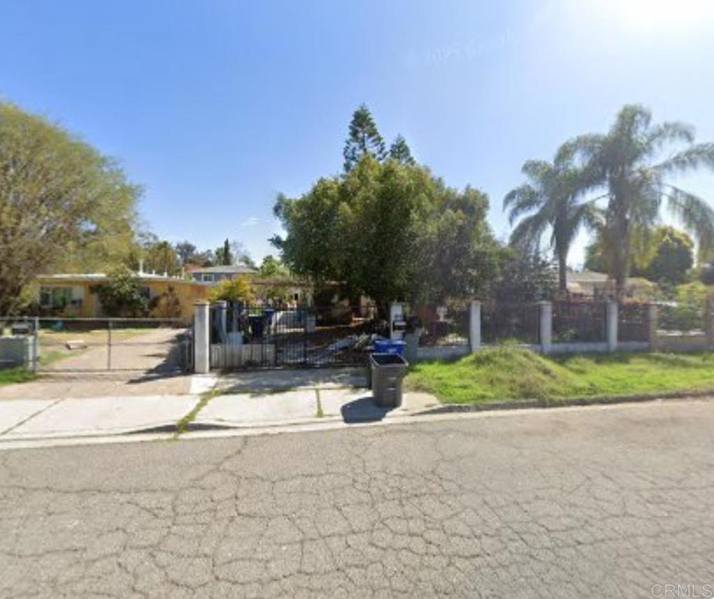 W 10th Ave, Escondido, CA 92025