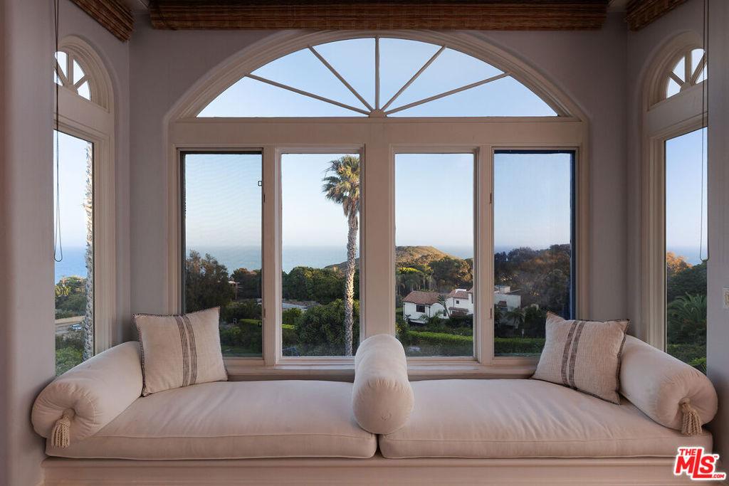 Dume Dr, Malibu, CA 90265