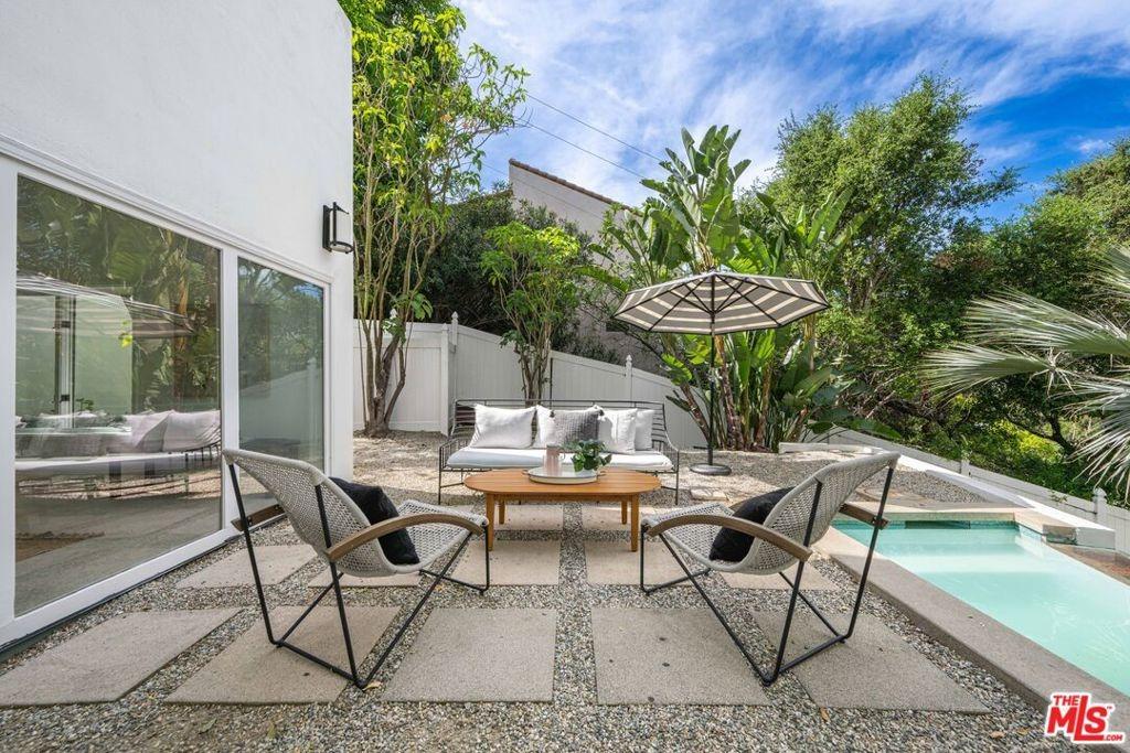 Woodrow Wilson Dr, Los Angeles, CA 90068