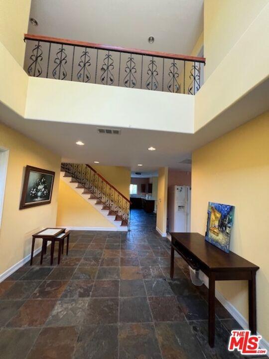 Lemac St, Northridge, CA 91325