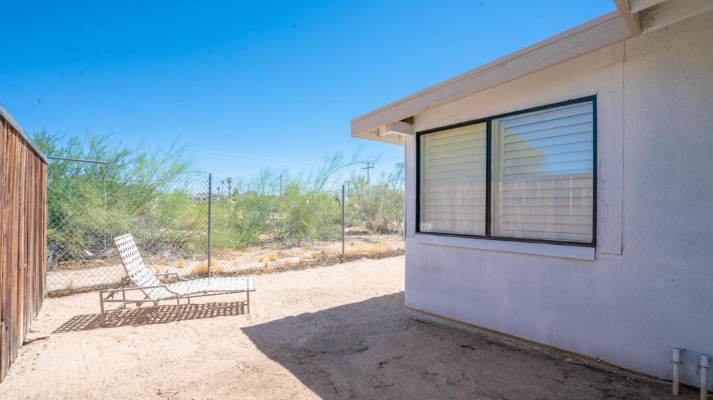 Ocotillo Ave, Twentynine Palms, CA 92277