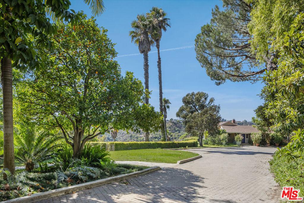 Bel Air Ct, Los Angeles, CA 90077