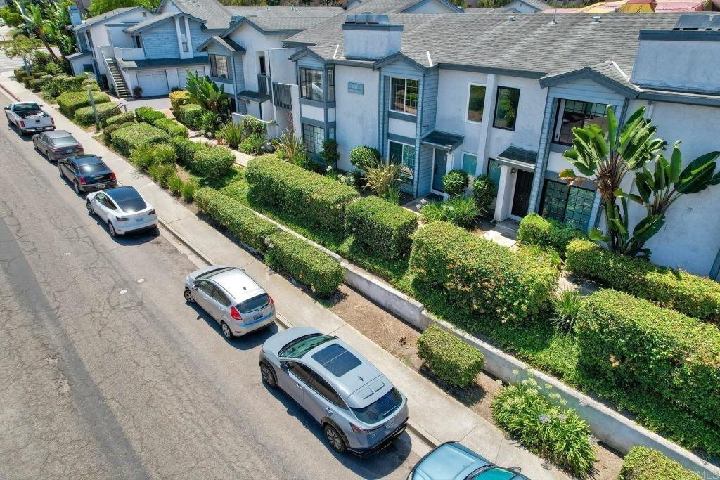 Crystal Dawn Ln, San Diego, CA 92122