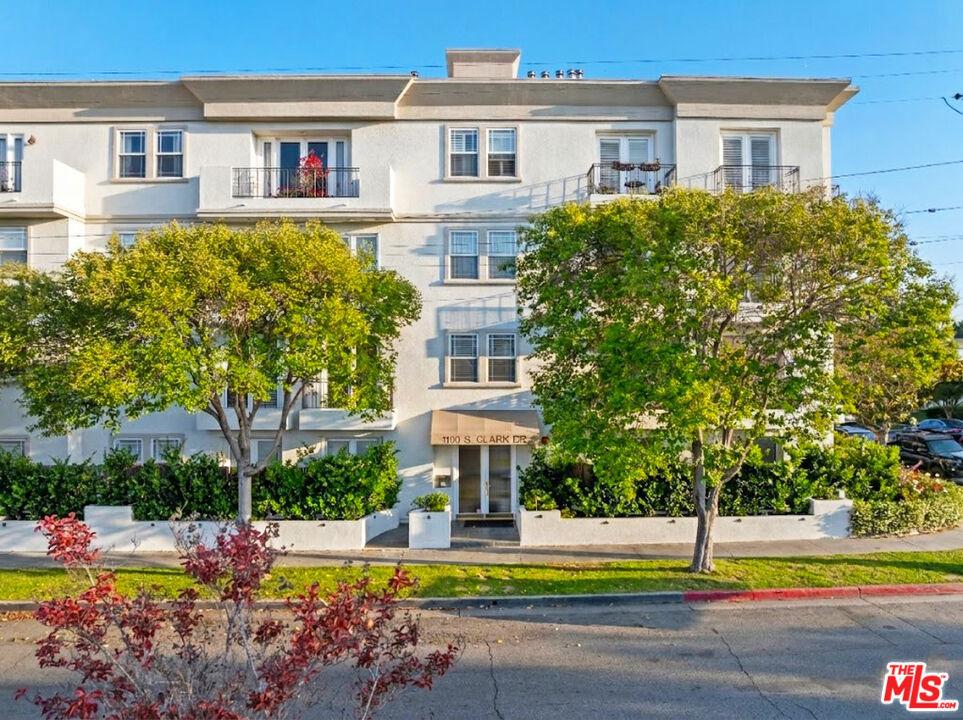 S Clark Dr, Los Angeles, CA 90035