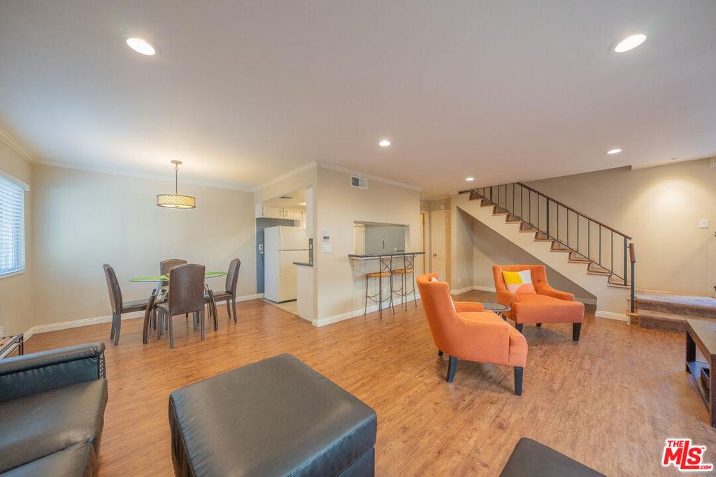 Moorpark St, North Hollywood, CA 91602