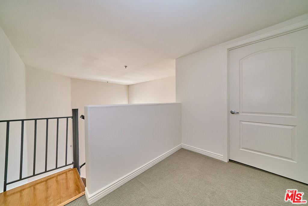 S Kingsley Dr, Los Angeles, CA 90006