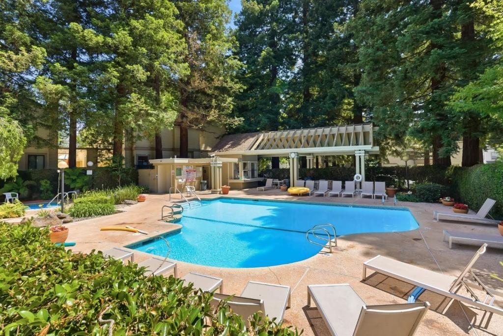 La Mesa Ter, Sunnyvale, CA 94086