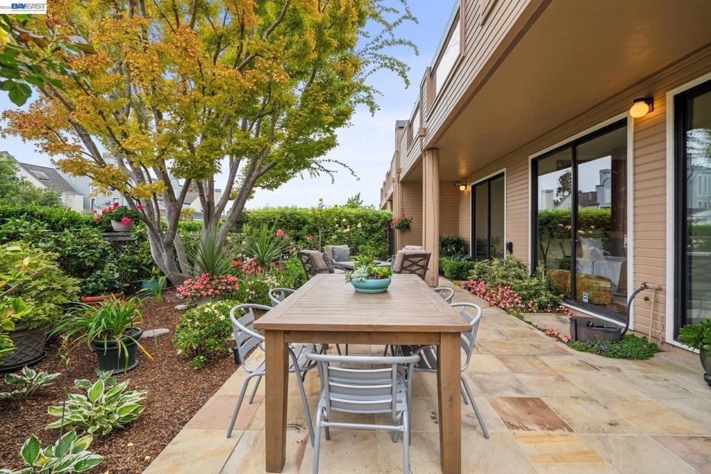 Regulus Ct, Alameda, CA 94501