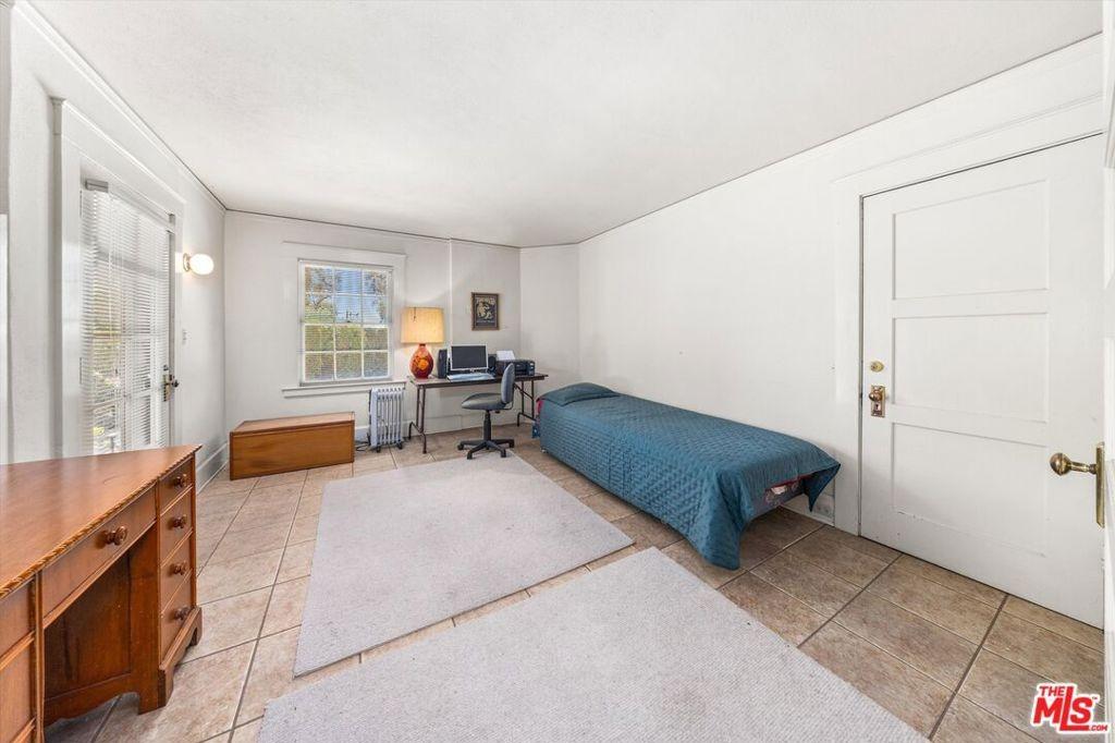 Tremonto Rd, Santa Barbara, CA 93103