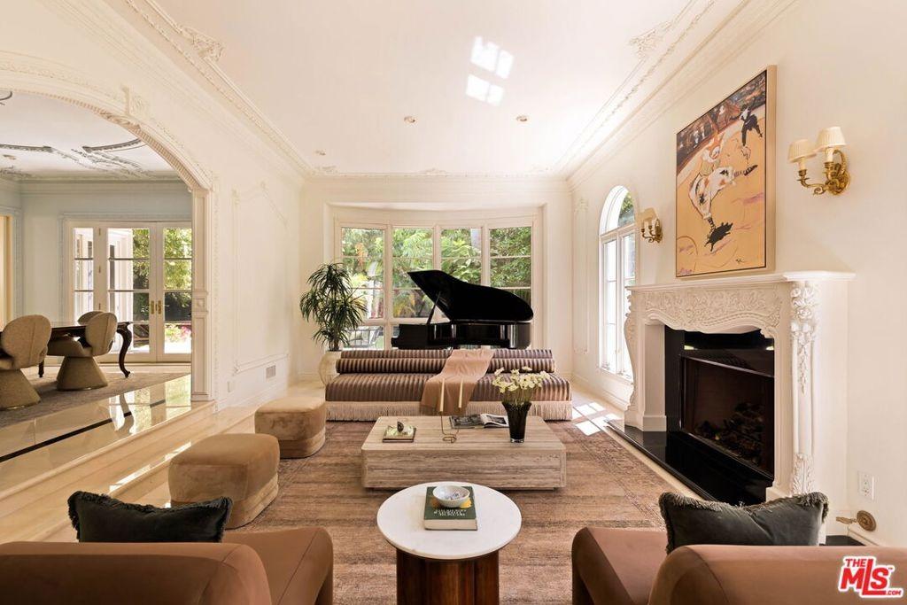 N Mccadden Pl, Los Angeles, CA 90004