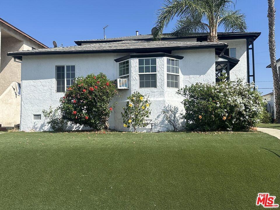 S Crescent Heights Blvd, Los Angeles, CA 90035