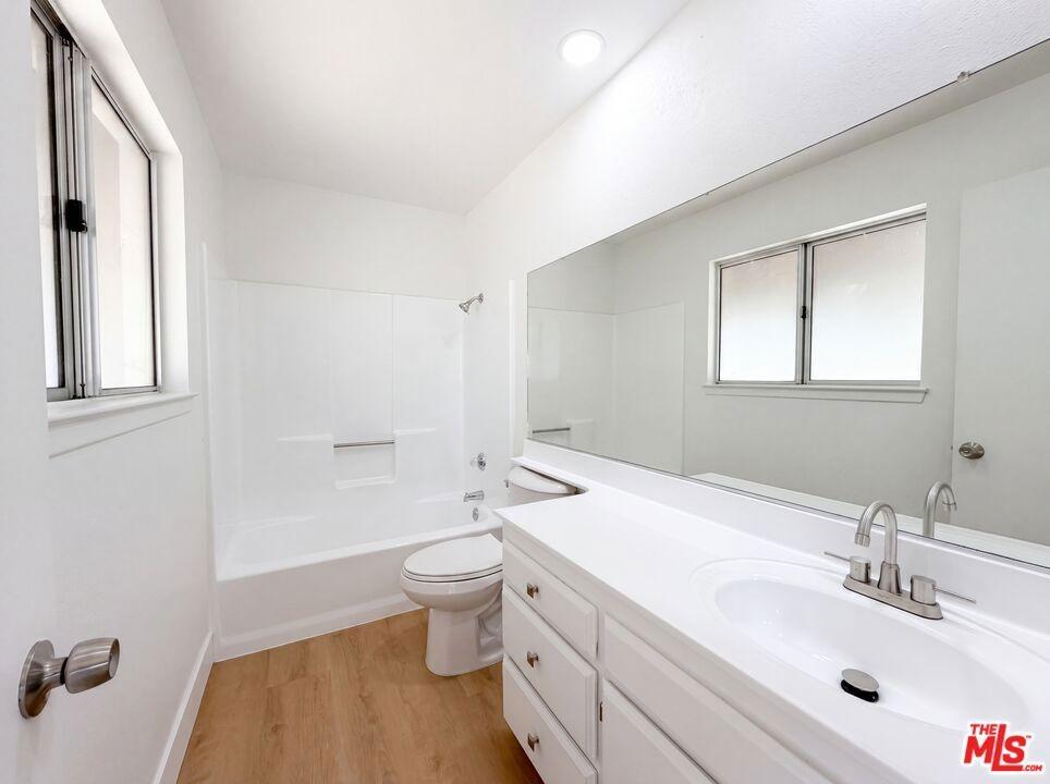176th St E, Lancaster, CA 93535