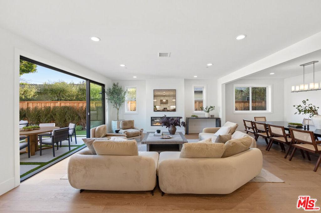 Wilkinson Ave, Studio City, CA 91604