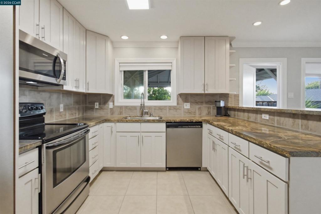 Delaware Dr, Concord, CA 94521