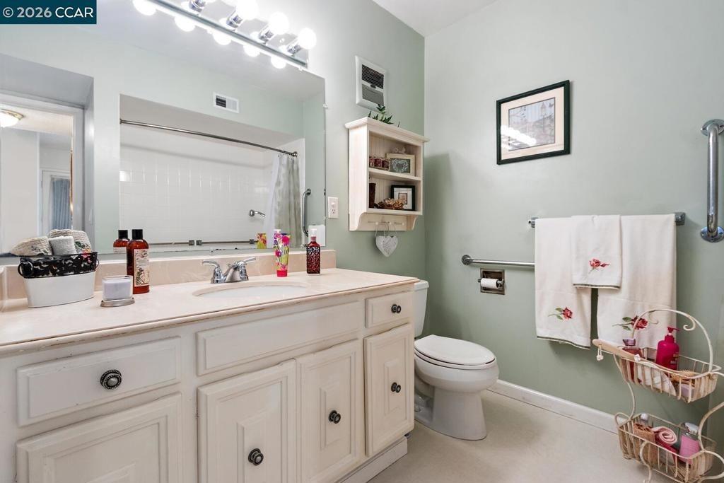 Golden Rain Rd, Walnut Creek, CA 94595