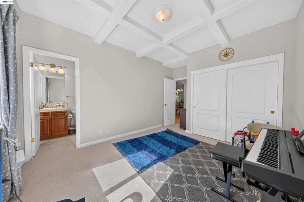 Arroyo Ct, Palo Alto, CA 94306