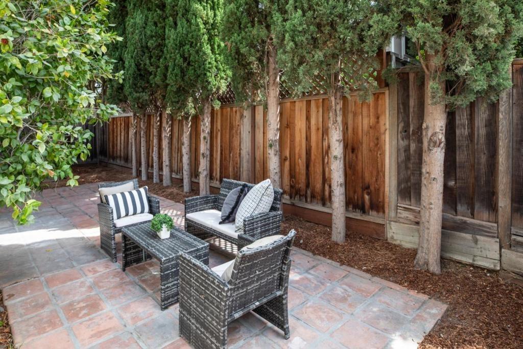 E Middlefield Rd, Mountain View, CA 94043