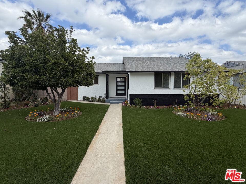 Haskell Ave, Granada Hills, CA 91344