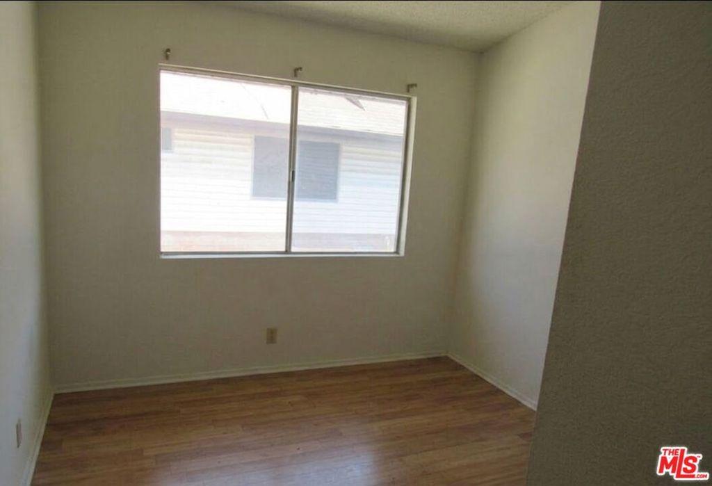 Etiwanda Ave, Reseda, CA 91335