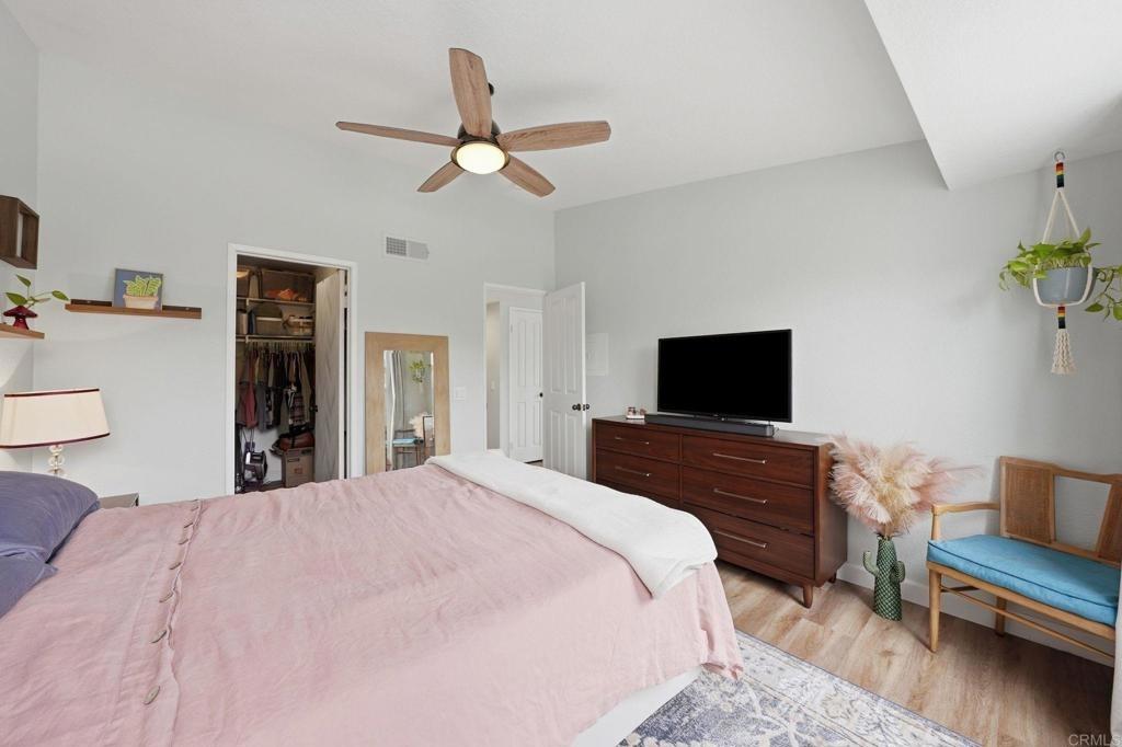 Via Manos, Oceanside, CA 92057