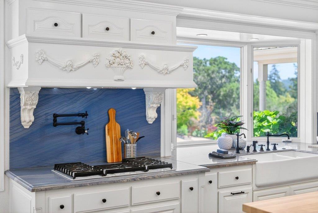 Hollins Dr, Santa Cruz, CA 95060
