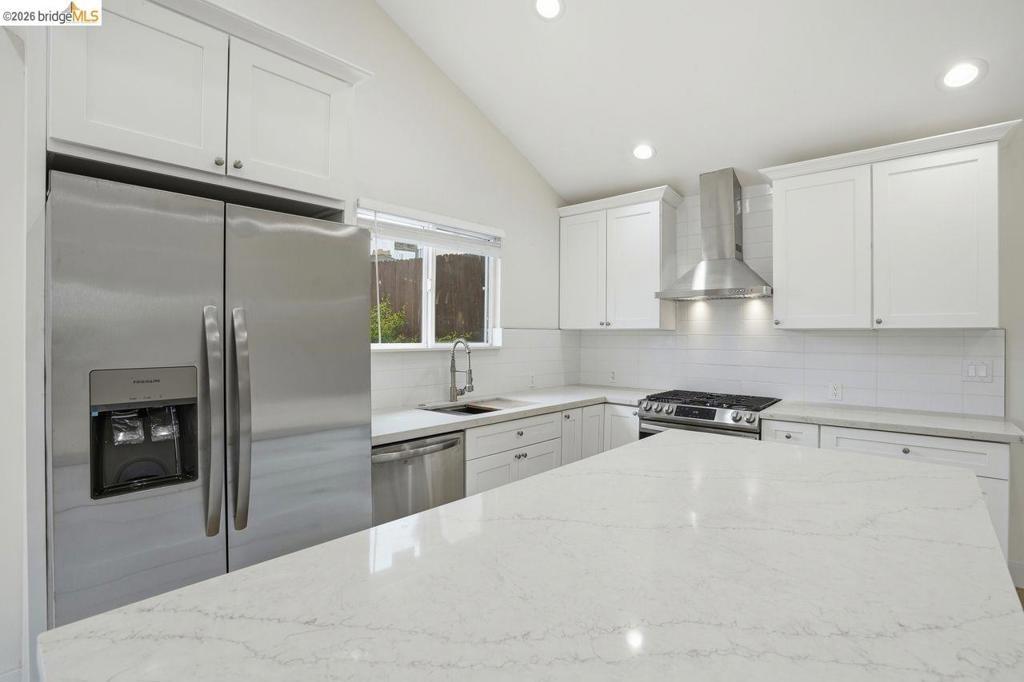 Potter St, Oakland, CA 94601