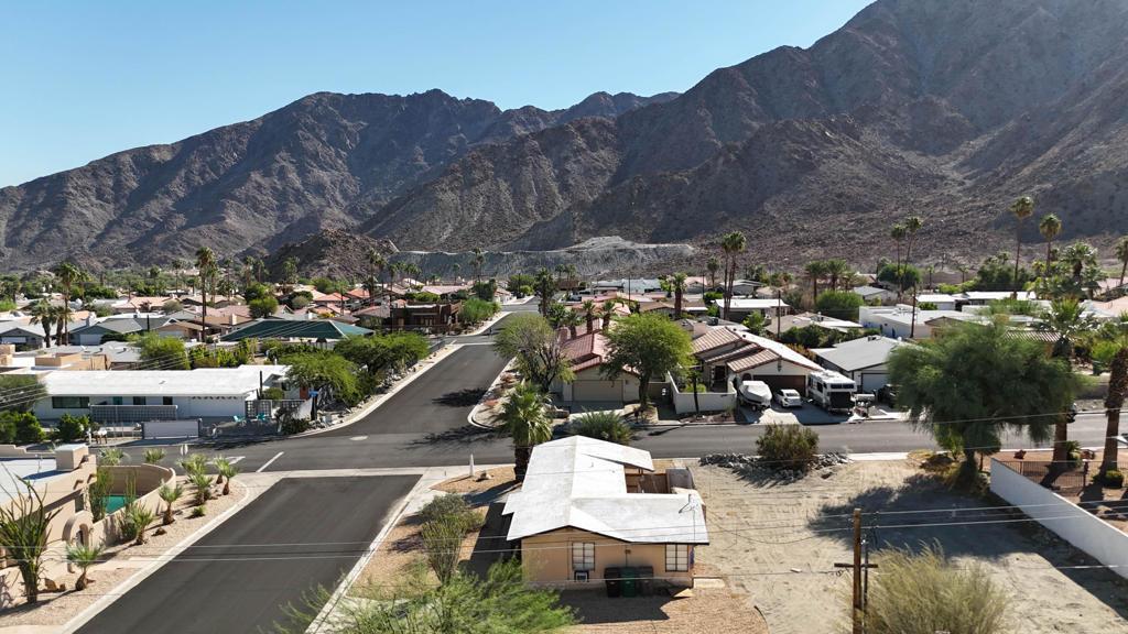 Calle Temecula, La Quinta, CA 92253