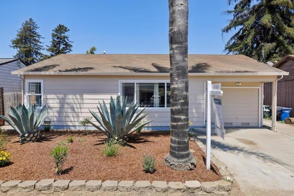 Taylor Rd, Watsonville, CA 95076