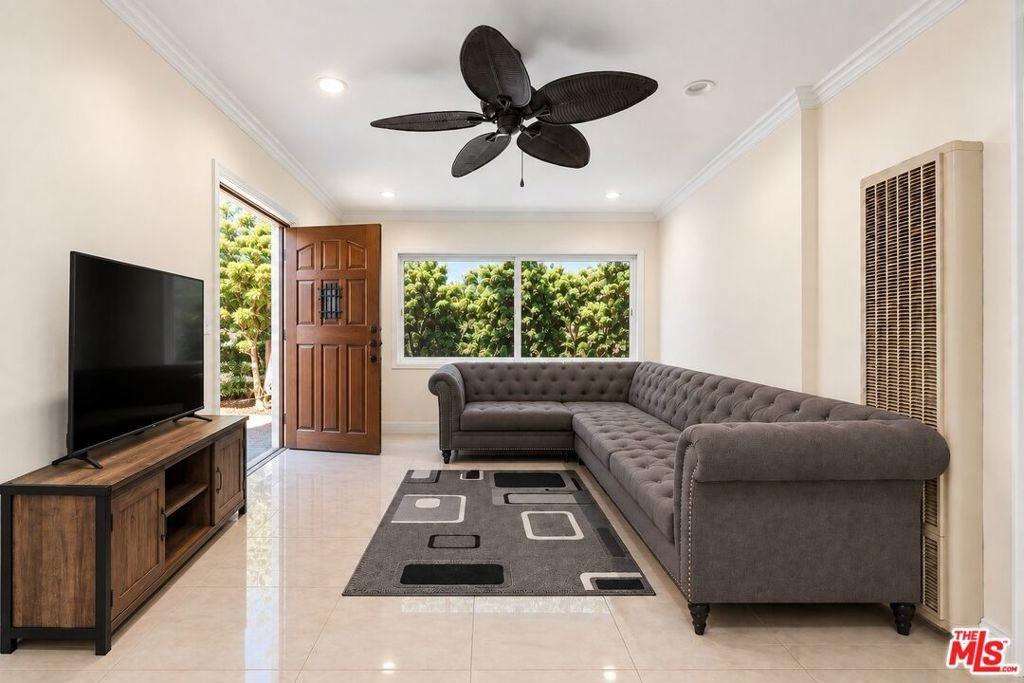 Pitcairn Way, Torrance, CA 90505