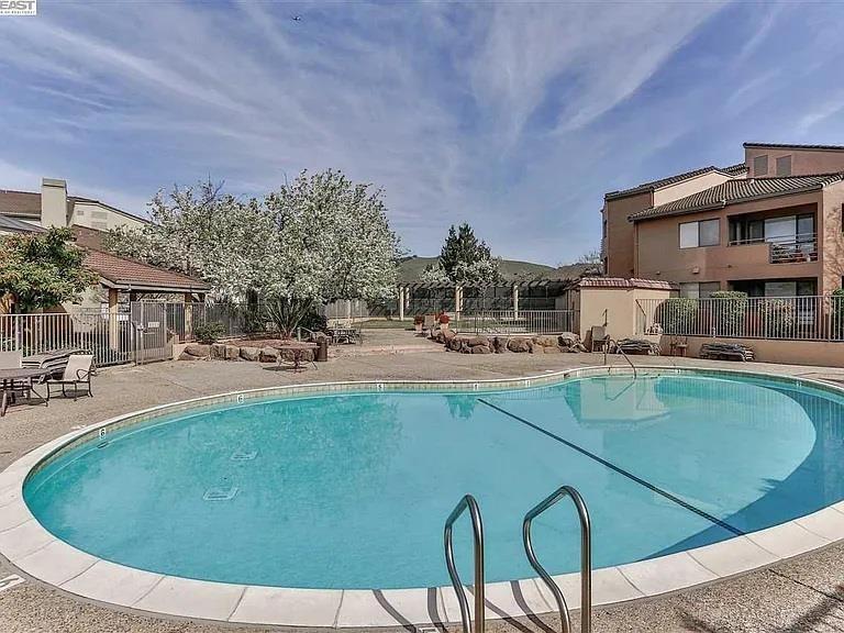 Guardino Dr, Fremont, CA 94538