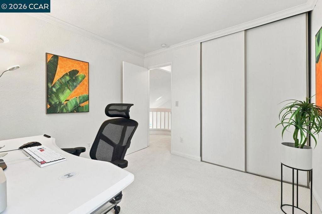 Flaming Oak Dr, Pleasant Hill, CA 94523