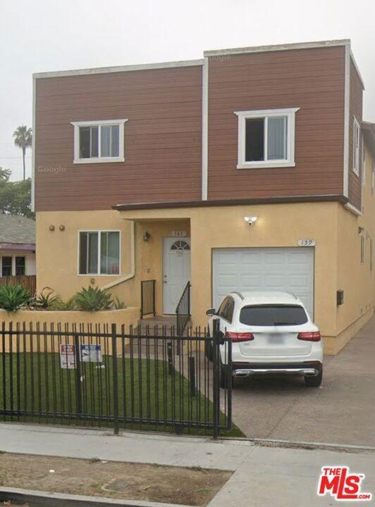 W 79th St, Los Angeles, CA 90003