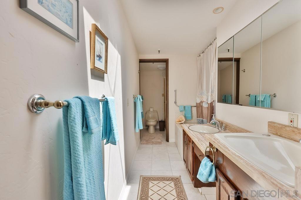 D Ave, Coronado, CA 92118