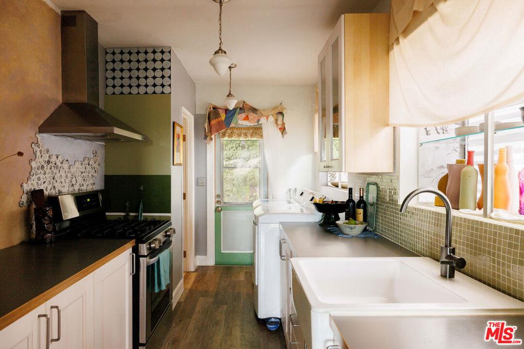 Vidette St, Los Angeles, CA 90042