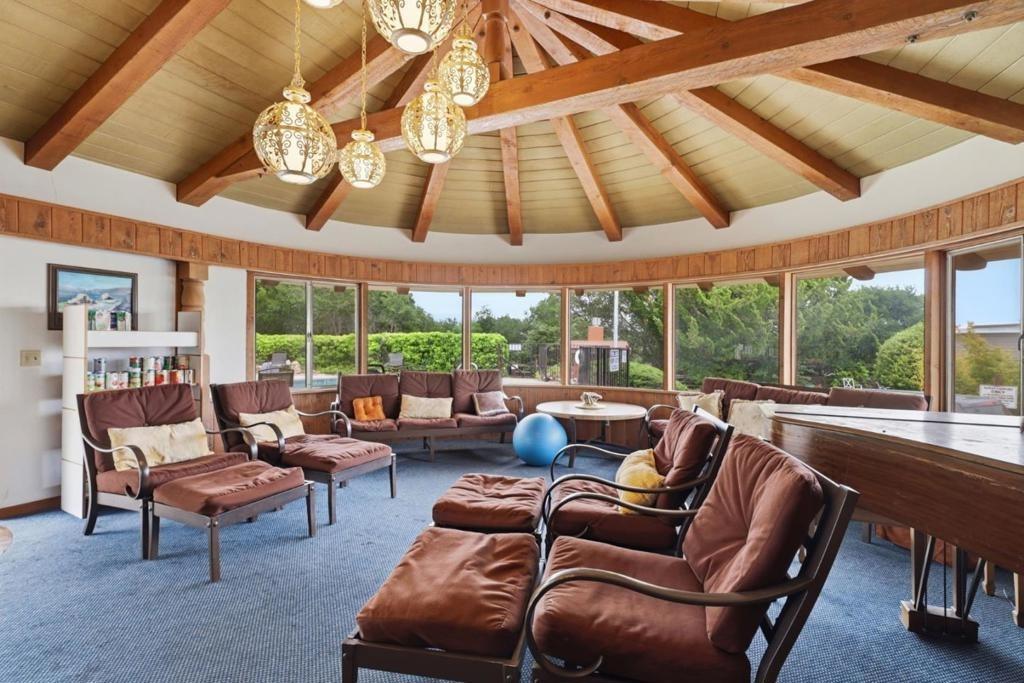 Soquel Dr, Soquel, CA 95073