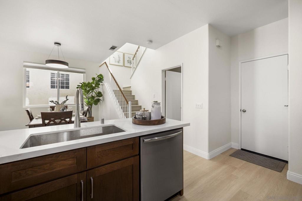 Gold Coast Dr, San Diego, CA 92126