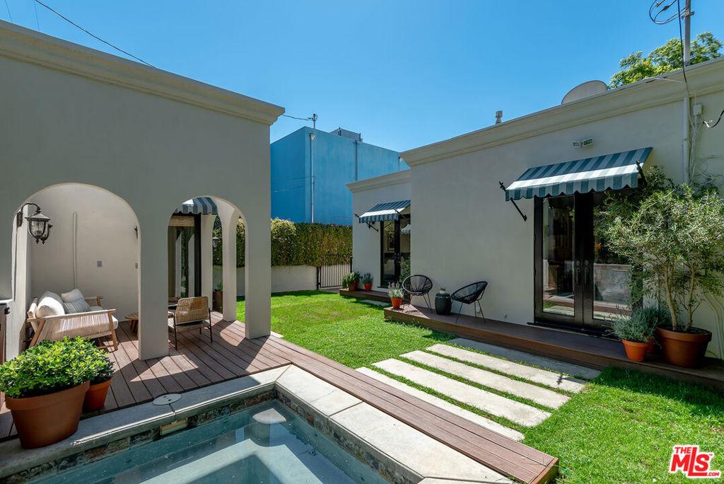 Bonner Dr, West Hollywood, CA 90048