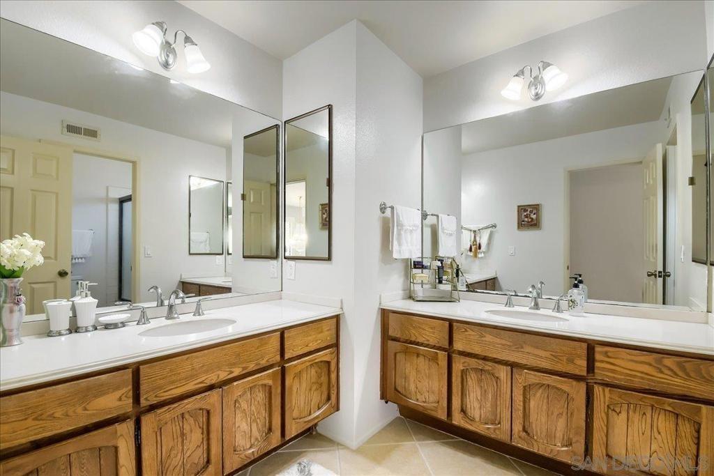Shropshire Ln, San Diego, CA 92128